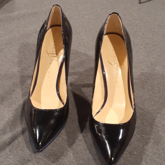 Ivanka Trump Shoes - Ivanka Trump Pointed Toes Sexy Pumps 5.5M